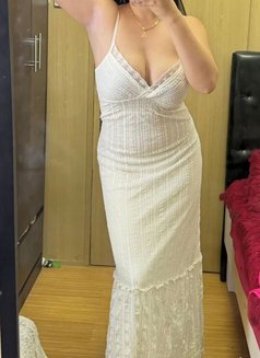 ️Kate JUST ARRIVED - puta in Abu Dhabi Photo 4 of 6