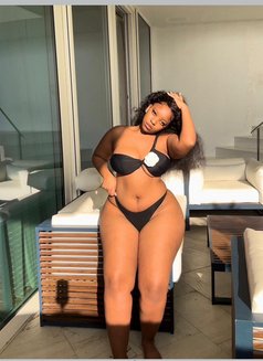 Kate - puta in Mauritius Photo 3 of 5