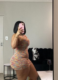 KATE LUXE - companion in Noida Photo 3 of 4