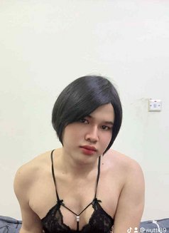 Kate Muscat - Transsexual escort in Muscat Photo 10 of 13