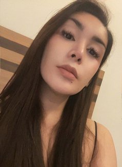 Kate a fresh new stunner - escort in Hyderabad Photo 5 of 5