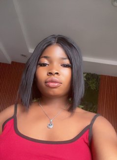 Kate - escort in Riyadh Photo 1 of 4