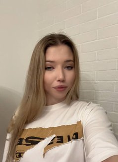 Kate - escort in Bangkok Photo 7 of 7