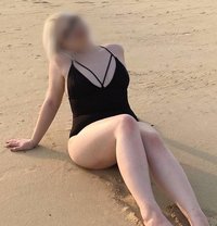 Kate - escort in Dubai Photo 10 of 10