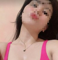 Kate - escort in Kyoto