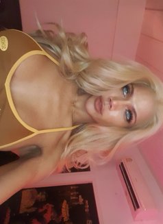 Kate - Transsexual escort in Pattaya Photo 3 of 15