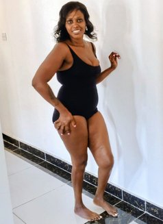 Kate - escort in Netanya Photo 2 of 2