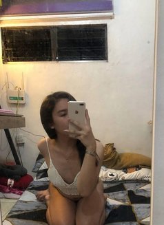 Katelars for Camshow & Booking - Acompañantes transexual in Manila Photo 4 of 6
