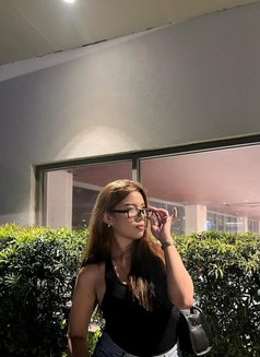 Katerina - puta in Singapore Photo 6 of 7