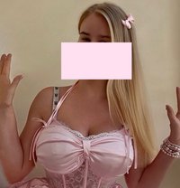 Katerina - puta in Al Manama