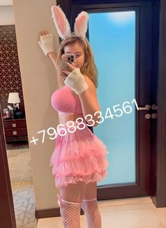 Katerina - escort in Al Manama Photo 15 of 15