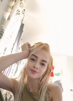 Kateykatey - escort in Manila Photo 3 of 5