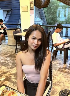 Kath - Transsexual companion in Angeles City Photo 2 of 4