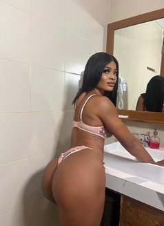 Katherine - escort in Bali Photo 6 of 6