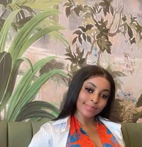 Katherine - escort in Nizwa