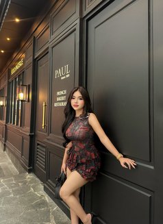 Katherine - puta in Jakarta Photo 5 of 8