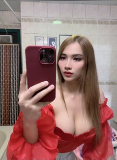 Katherine - Acompañantes transexual in Abu Dhabi Photo 16 of 18