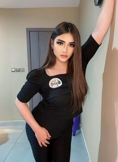 Katherine - Transsexual escort in Abu Dhabi Photo 3 of 7