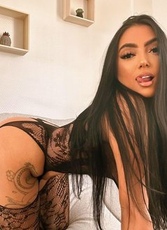 Kathleen - escort in Doha Photo 1 of 8