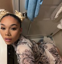 Kathleen - escort in Cairo