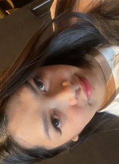 Kathxxx - Transsexual escort in Singapore Photo 1 of 5
