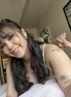 Kathy - escort in Ajmān Photo 1 of 5