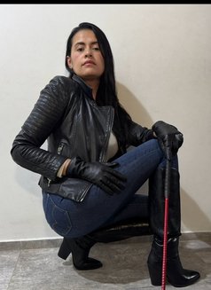 Kathy - dominatrix in İstanbul Photo 1 of 6