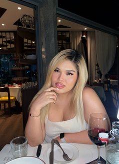 Kathy - masseuse in Dubai Photo 7 of 9