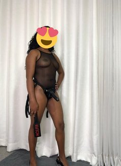 Kathy in vadaparani - escort in Chennai Photo 5 of 7