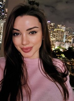 Kathy - escort in London Photo 1 of 10