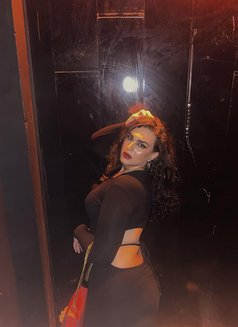 Kati - Transsexual escort in Beirut Photo 7 of 13