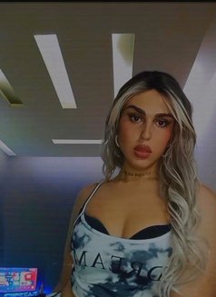Kati - Transsexual escort in Beirut Photo 4 of 17
