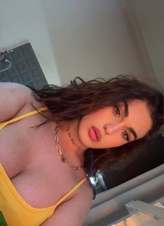 Kati - Acompañantes transexual in Beirut Photo 4 of 22