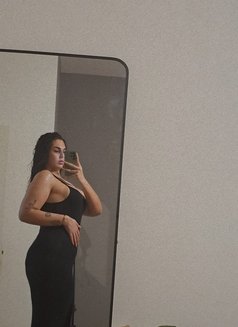 Kati - Acompañantes transexual in Beirut Photo 5 of 7