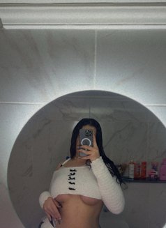 Kati - Transsexual escort in Beirut Photo 5 of 22