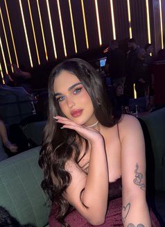 Kati - Transsexual escort in Beirut Photo 1 of 25