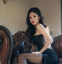 Katia - puta in Guangzhou Photo 1 of 3