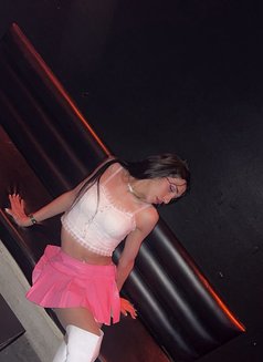 Katia - Transsexual escort in Beirut Photo 15 of 15