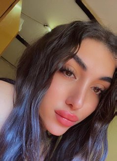 Katia - Transsexual escort in Beirut Photo 22 of 28