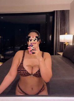 Katia – Premium Private Service - puta in Al Ain Photo 2 of 8