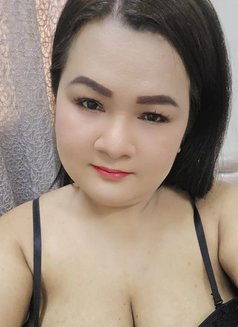 Katie Anal sex - masseuse in Muscat Photo 11 of 12
