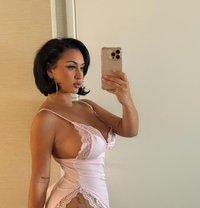 Katie - escort in London