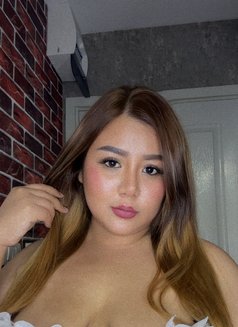 Katie chubby and cam - escort in Bangkok Photo 4 of 9