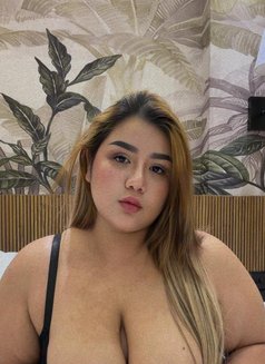 Katie chubby and video call - escort in Bangkok Photo 15 of 16