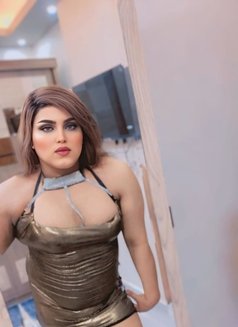 Katie - Transsexual escort in Cairo Photo 4 of 10