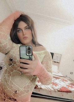 Katie - Transsexual escort in Cairo Photo 11 of 11