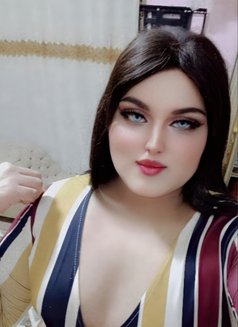 Katie - Transsexual escort in Cairo Photo 9 of 12