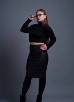 Katie - escort in Hong Kong Photo 6 of 6