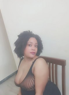 Katie - escort in Chennai Photo 2 of 4