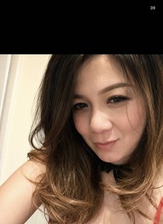 Katie - puta in Bangkok Photo 2 of 7
